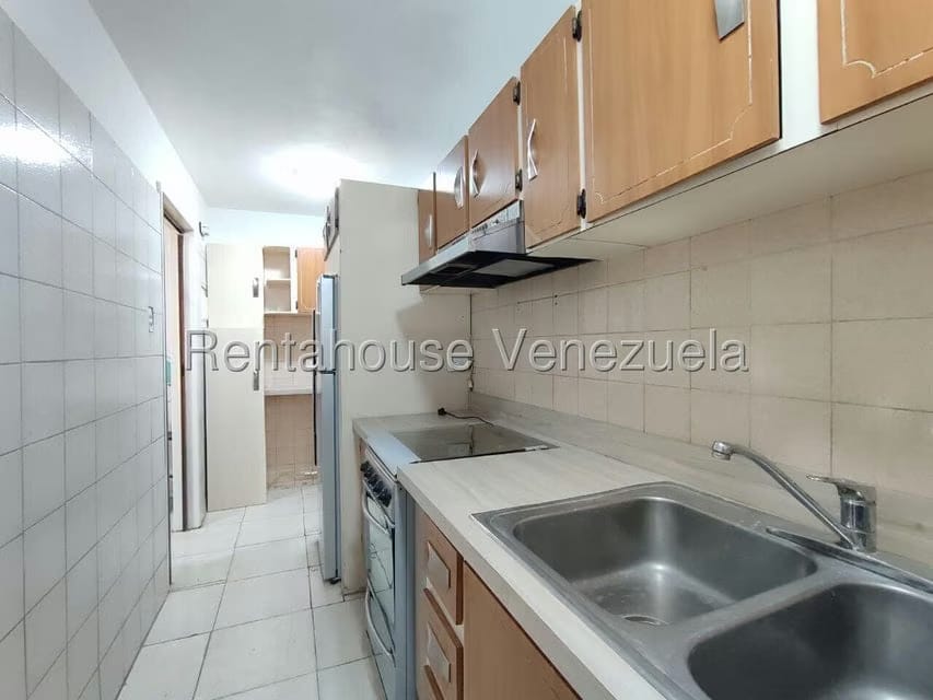 Apartamento (1 Nivel) en Alquiler en Avenida Constitucion, Aragua - 8