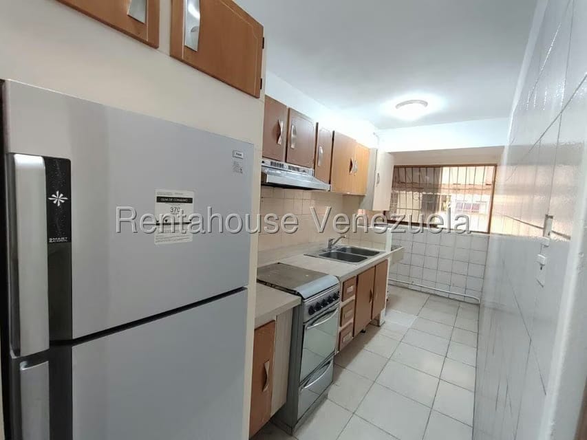 Apartamento (1 Nivel) en Alquiler en Avenida Constitucion, Aragua - 10