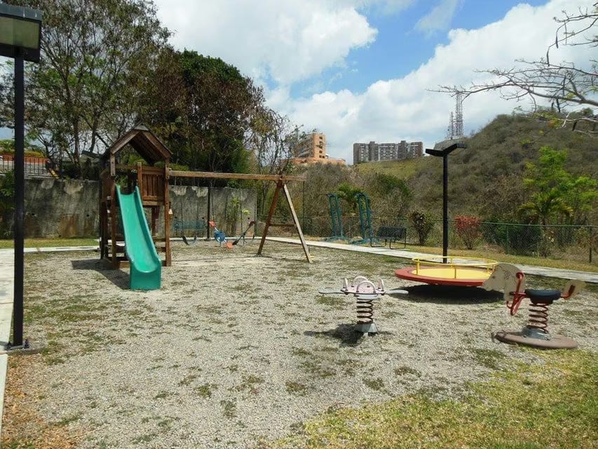 Apartamento (Multiples Niveles) en Venta en Los Campitos, Distrito Metropolitano - 39