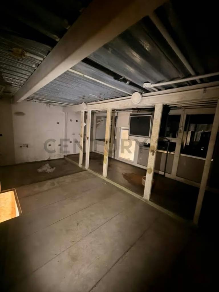 ALQUILER DE OFICINA COMERCIAL EN EL CENTRO COMERCIAL GREY PLAZA DE LECHERIA - 4