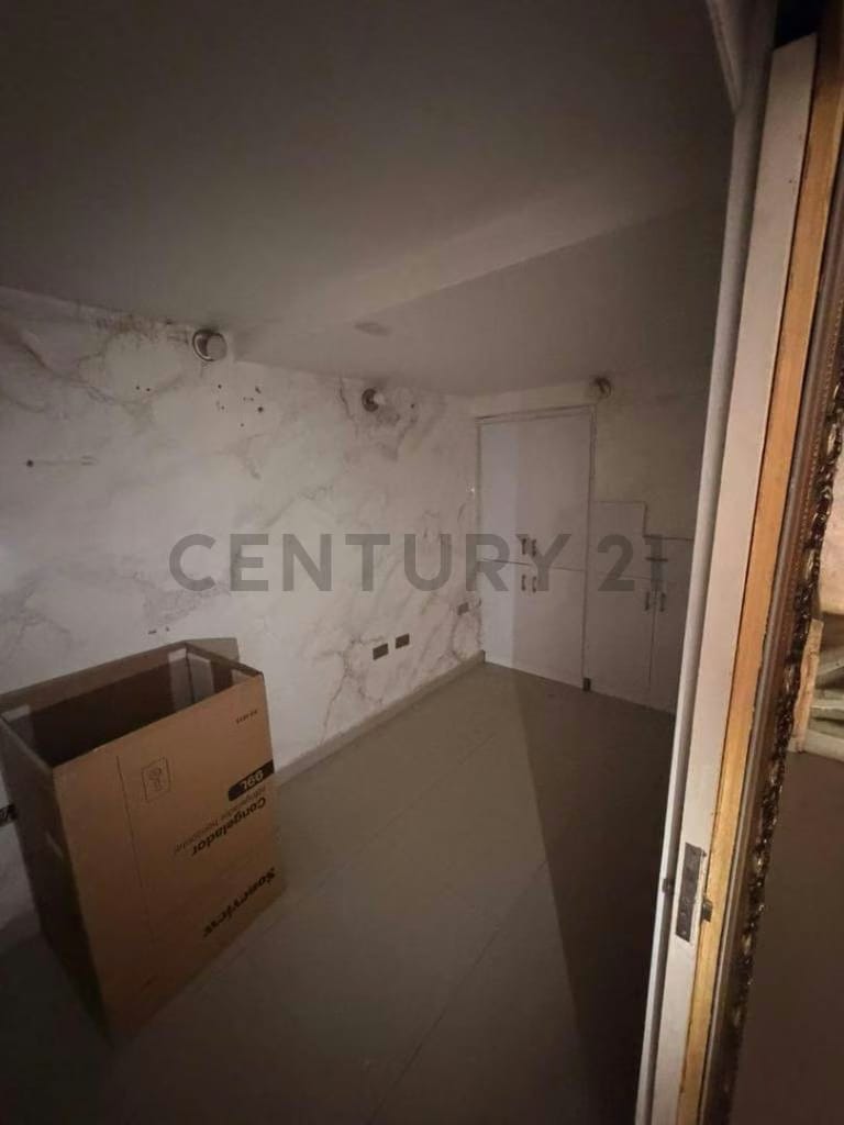 ALQUILER DE OFICINA COMERCIAL EN EL CENTRO COMERCIAL GREY PLAZA DE LECHERIA - 5