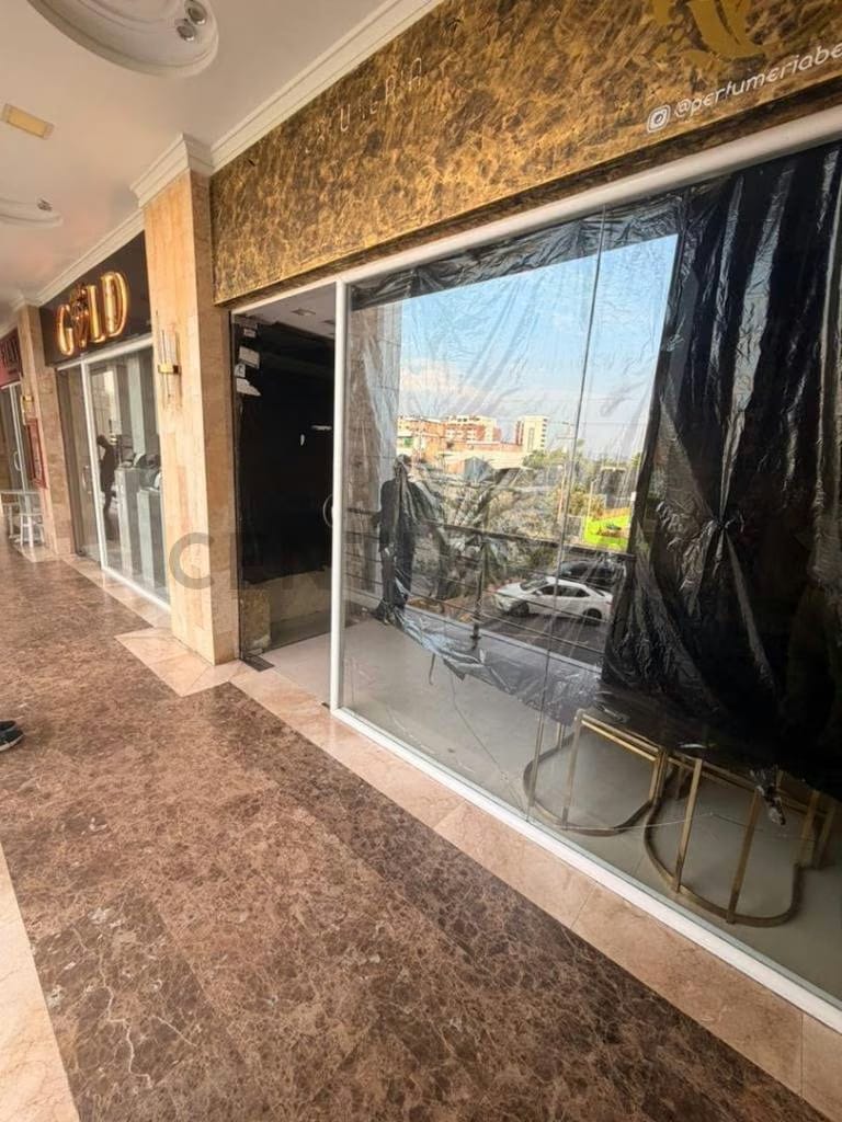 ALQUILER DE OFICINA COMERCIAL EN EL CENTRO COMERCIAL GREY PLAZA DE LECHERIA - 7