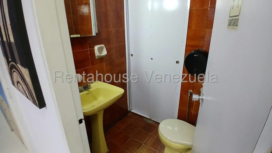 Comercial (Local Comercial) en Alquiler en Parroquia Catedral, Lara - 16