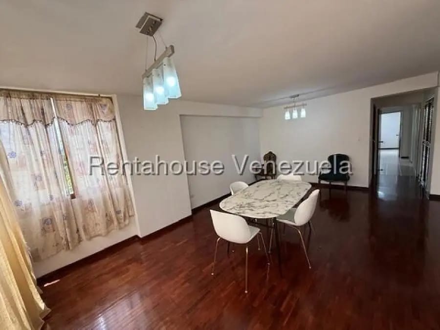 Apartamento en Alquiler en Los naranjos del cafetal Caracas - 4