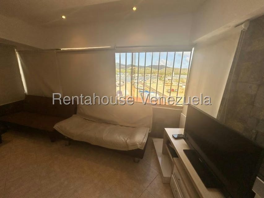 Apartamento (1 Nivel) en Venta en Carenero, Miranda - 2