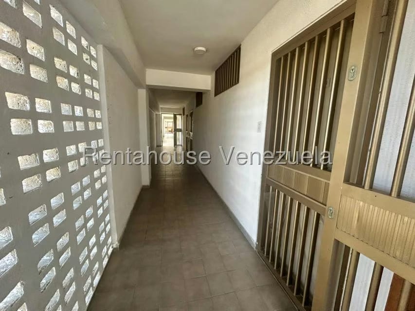 Apartamento (1 Nivel) en Venta en Carenero, Miranda - 12