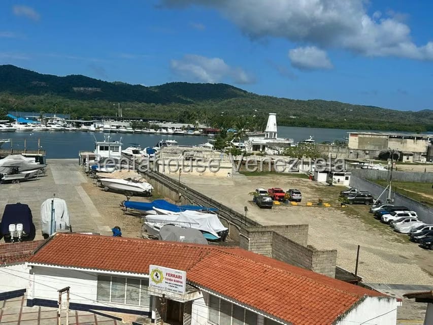 Apartamento (1 Nivel) en Venta en Carenero, Miranda - 16