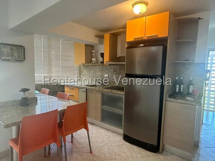 Apartamento (1 Nivel) en Venta en Carenero, Miranda - 5