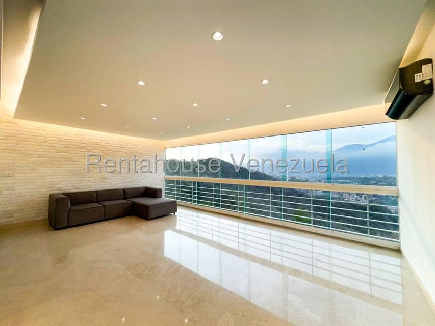 Apartamento (1 Nivel) en Venta en Solar del Hatillo, Distrito Metropolitano - 3