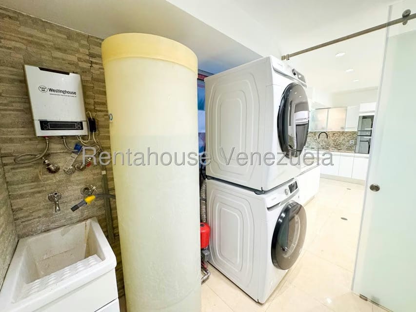 Apartamento (1 Nivel) en Venta en Solar del Hatillo, Distrito Metropolitano - 33