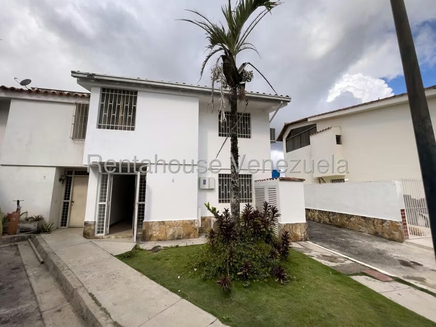 Casa (Multipes Niveles) en Alquiler en La Union, Distrito Metropolitano