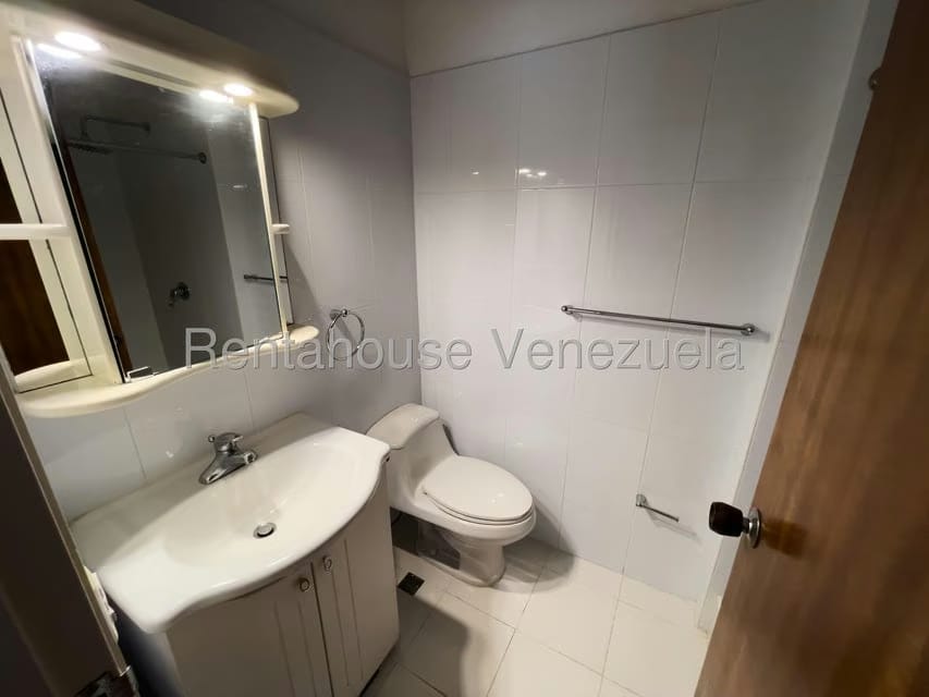 Casa (Multipes Niveles) en Alquiler en La Union, Distrito Metropolitano - 24