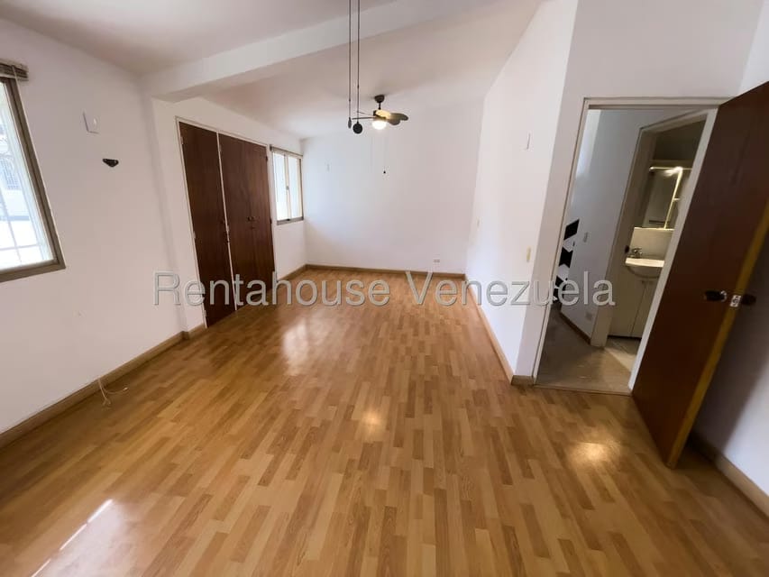 Casa (Multipes Niveles) en Alquiler en La Union, Distrito Metropolitano - 25