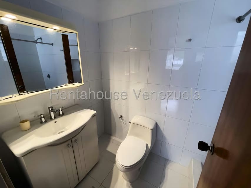 Casa (Multipes Niveles) en Alquiler en La Union, Distrito Metropolitano - 27