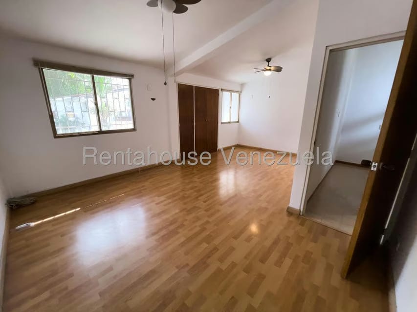 Casa (Multipes Niveles) en Alquiler en La Union, Distrito Metropolitano - 28