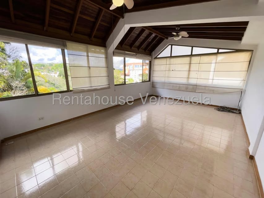 Casa (Multipes Niveles) en Alquiler en La Union, Distrito Metropolitano - 30