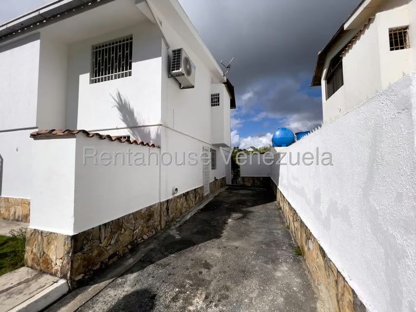 Casa (Multipes Niveles) en Alquiler en La Union, Distrito Metropolitano - 34