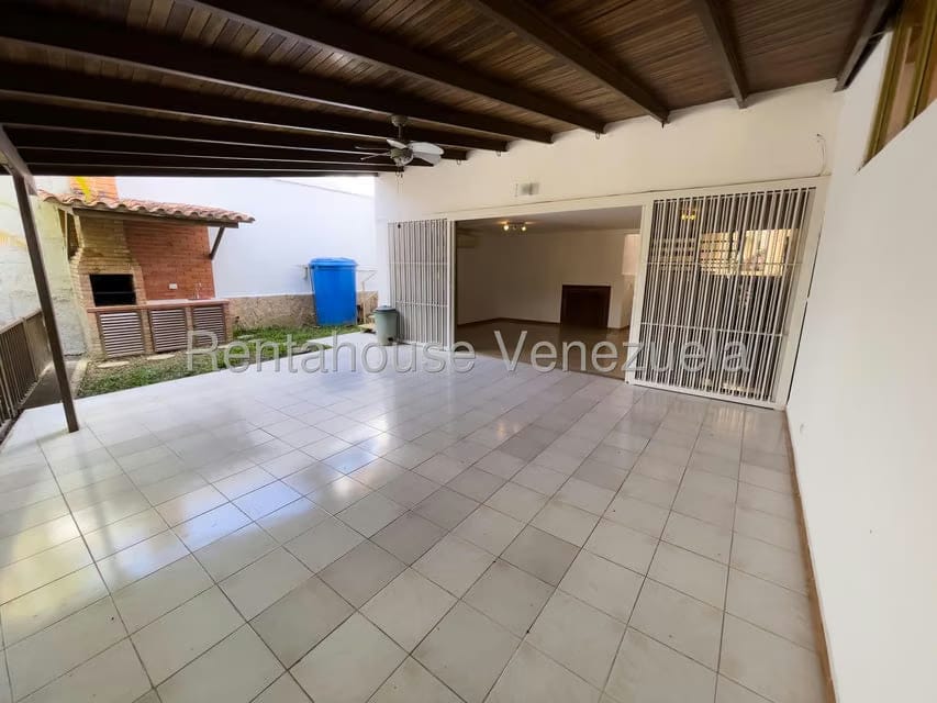 Casa (Multipes Niveles) en Alquiler en La Union, Distrito Metropolitano - 9