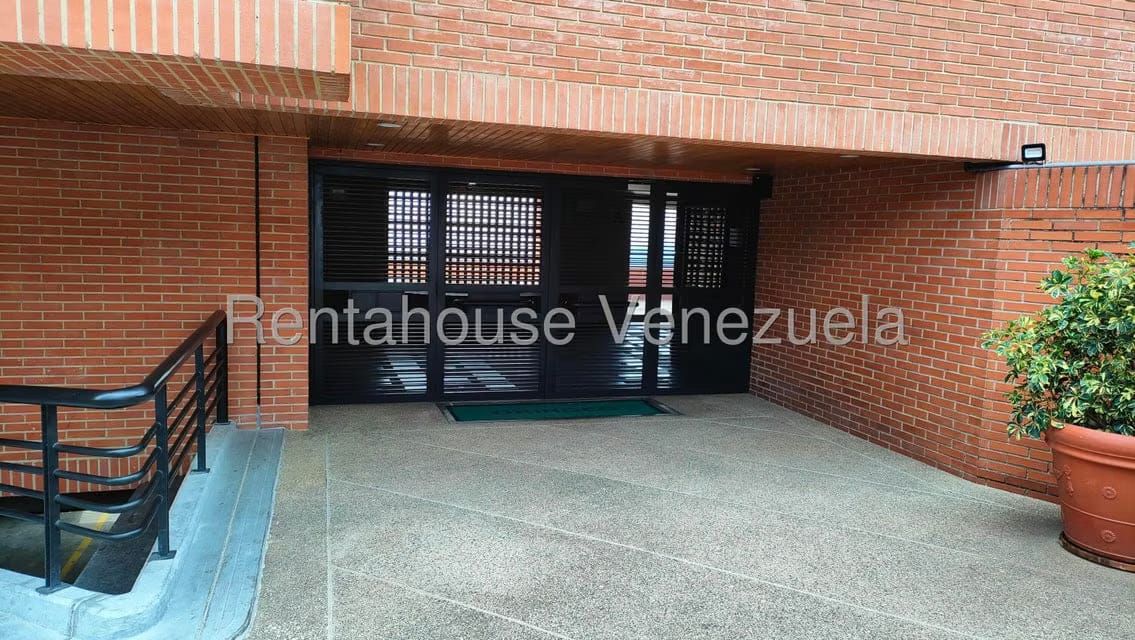 Apartamento (1 Nivel) en Venta en Colinas de Bello Monte, Distrito Metropolitano - 3