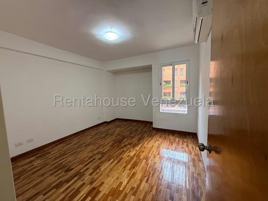 Apartamento (1 Nivel) en Alquiler en Los Pomelos, Distrito Metropolitano - 15