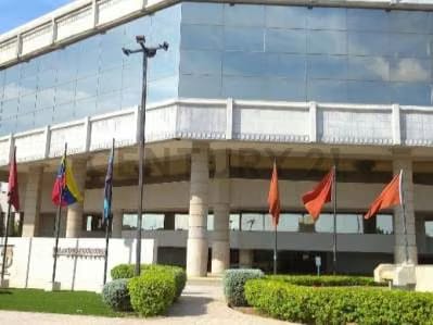 Venta de Local para Oficina en Palacio de Evento