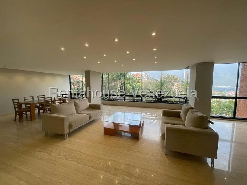 Apartamento (1 Nivel) en Alquiler en Colinas de Valle Arriba, Distrito Metropolitano - 8