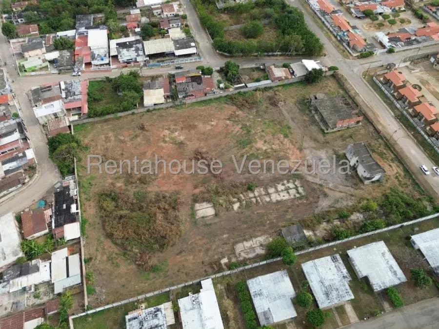 Terreno en Venta en Ciudad Ojeda - 4
