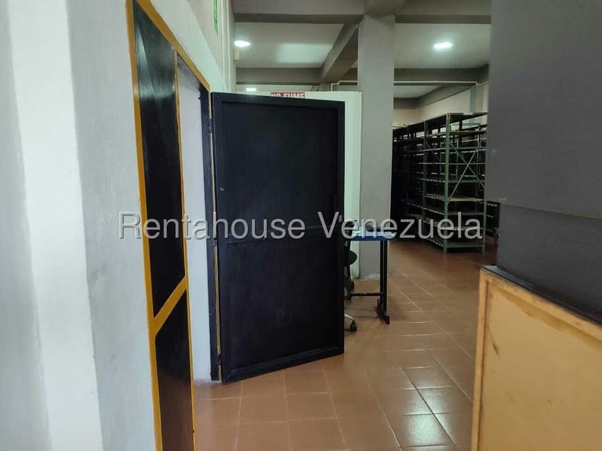 Comercial (Local Comercial) en Alquiler en Centro, Lara - 14