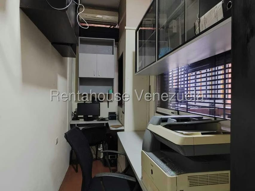 Comercial (Local Comercial) en Alquiler en Centro, Lara - 16