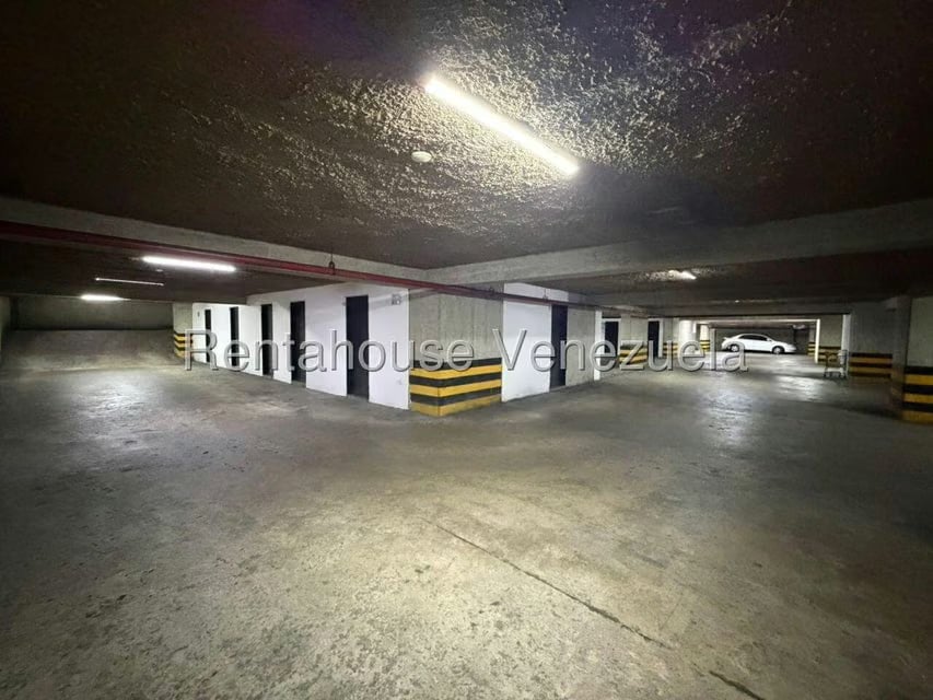 Apartamento (1 Nivel) en Venta en El Rosal, Distrito Metropolitano - 24