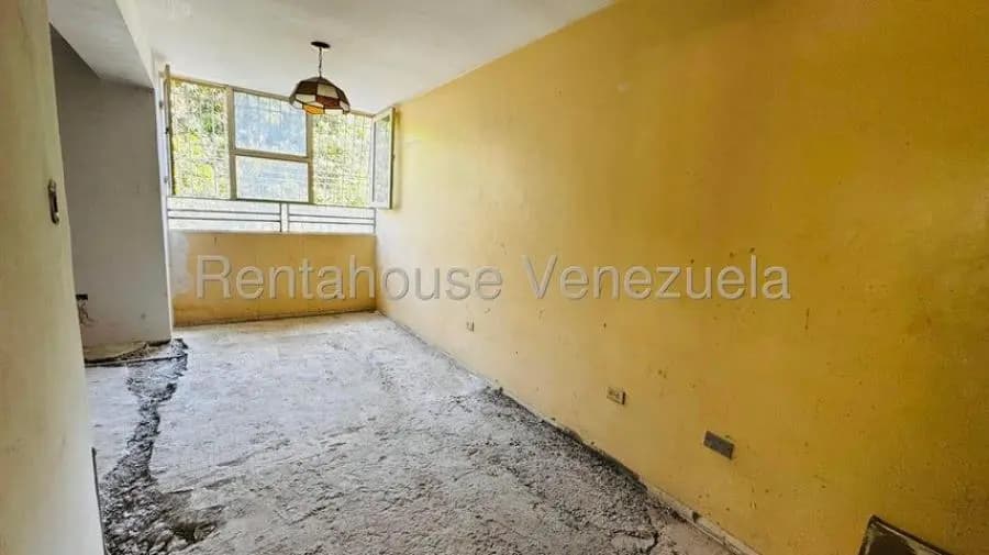 Apartamento en Venta en Las Delicias Maracay - 4