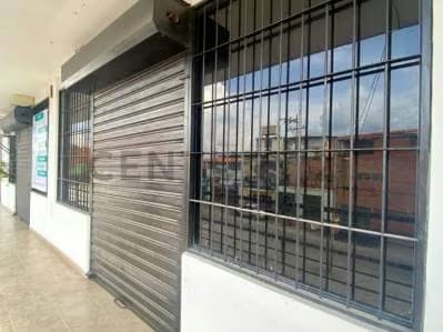 EN VENTA LOCAL COMERCIAL EN EL CENTRO DE CABUDARE - 2