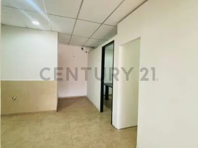 EN VENTA LOCAL COMERCIAL EN EL CENTRO DE CABUDARE - 5