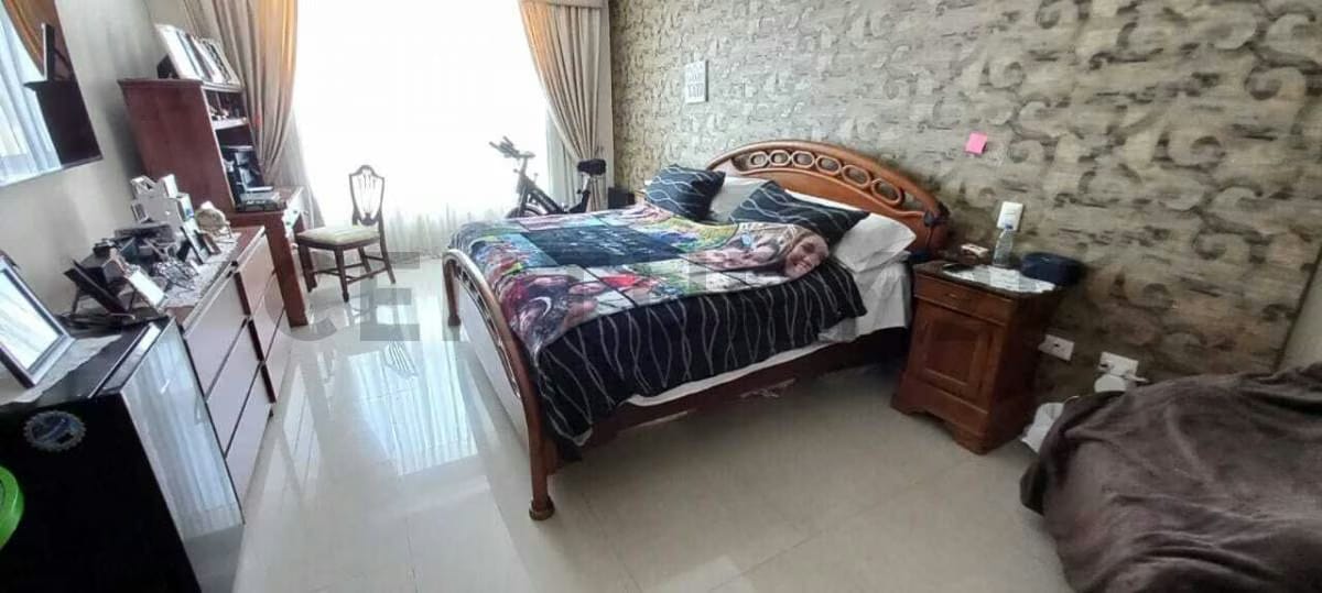 Amplia Casa en exclusivo complejo cerrado,av El Milagro Maracaibo - 13