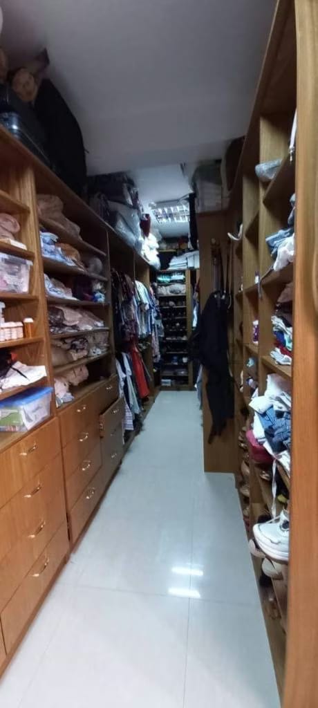 Amplia Casa en exclusivo complejo cerrado,av El Milagro Maracaibo - 14