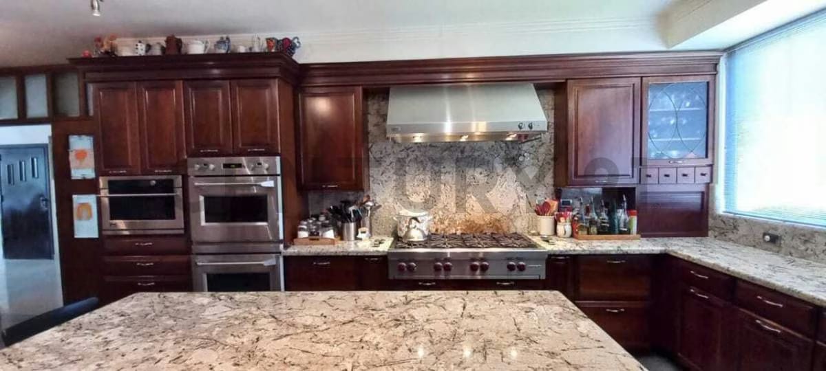 Amplia Casa en exclusivo complejo cerrado,av El Milagro Maracaibo - 22