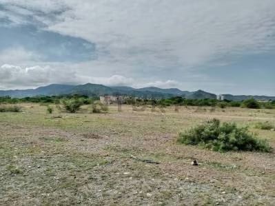 Terreno para proyecto av. Bicentenario - 4