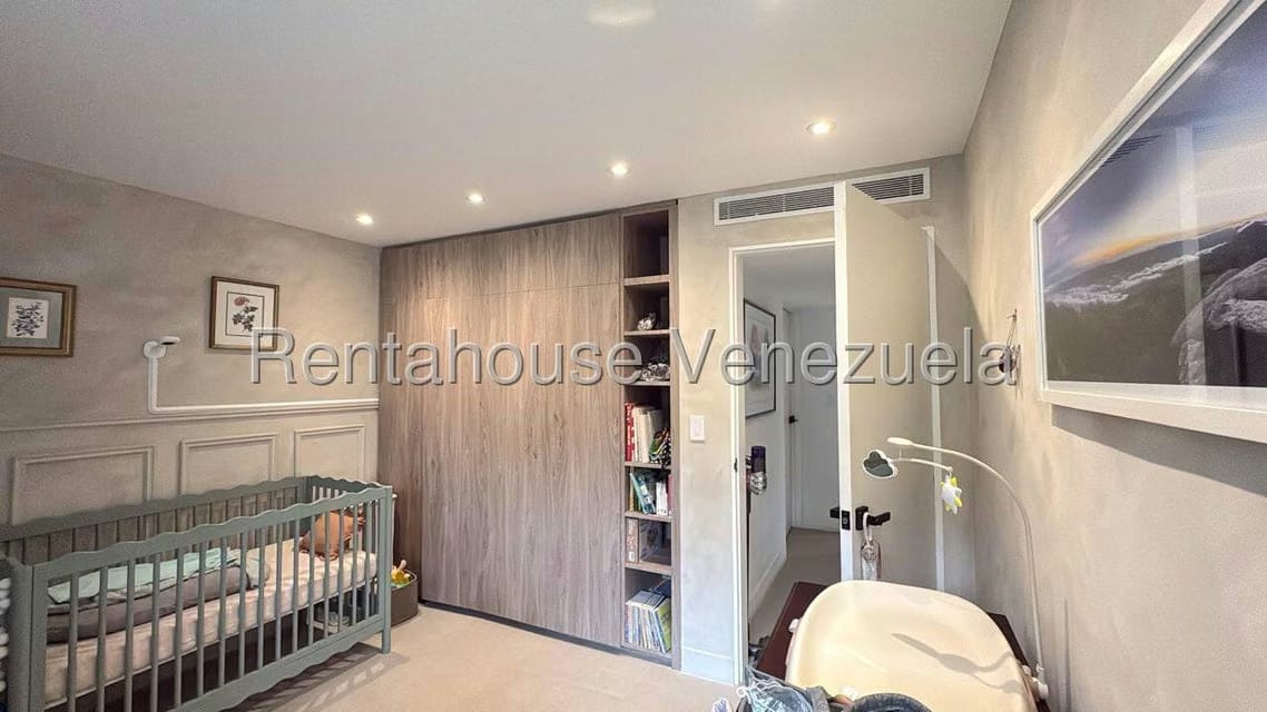 Apartamento (1 Nivel) en Venta en La Castellana, Distrito Metropolitano - 12