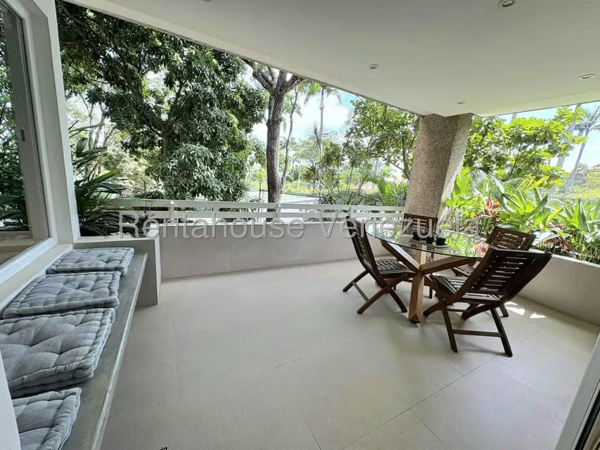 Apartamento (1 Nivel) en Venta en La Castellana, Distrito Metropolitano - 3