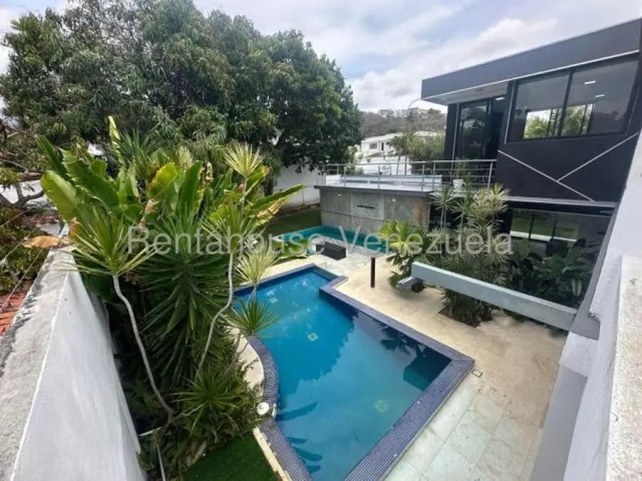 Casa en Venta en el cafetal Caracas - 11