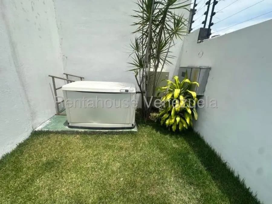 Casa en Venta en el cafetal Caracas - 13