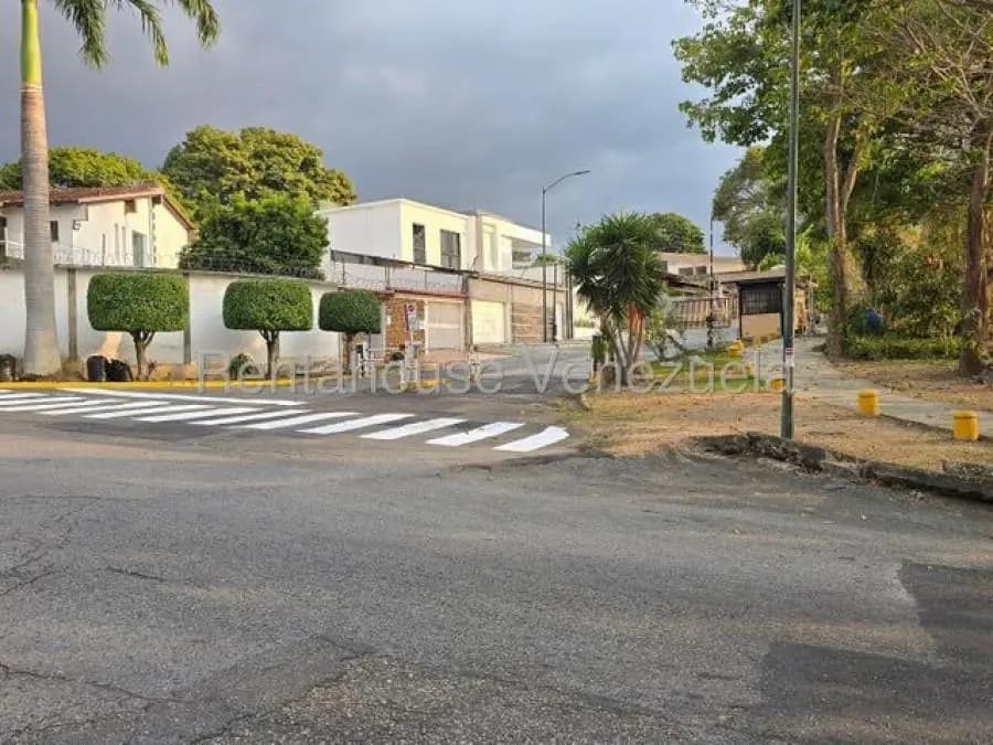 Casa en Venta en el cafetal Caracas - 11