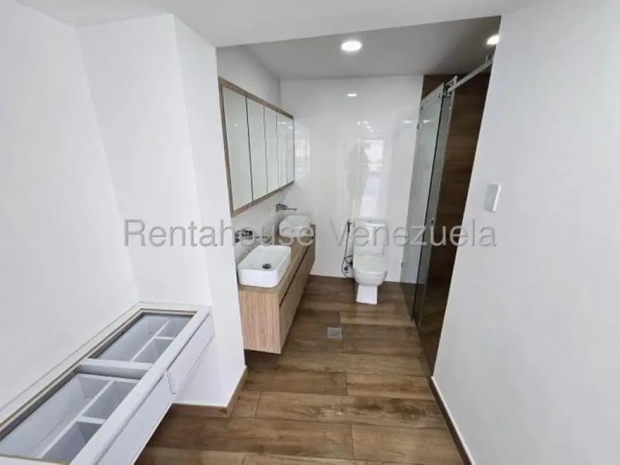 Casa en Venta en el cafetal Caracas - 23