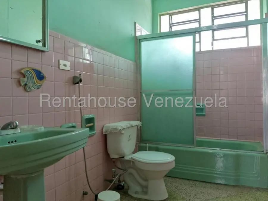 Casa en Venta en El Marques Caracas - 9