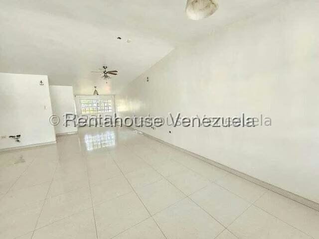 Townhouse (1 Nivel) en Venta en Villas Del Sol I, Aragua - 13