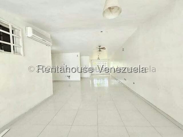 Townhouse (1 Nivel) en Venta en Villas Del Sol I, Aragua - 14