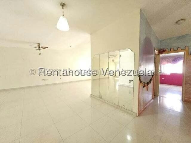 Townhouse (1 Nivel) en Venta en Villas Del Sol I, Aragua - 16