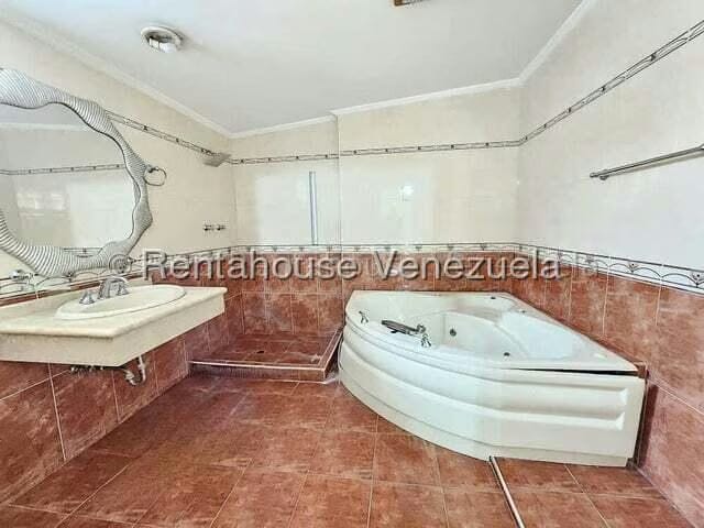 Townhouse (1 Nivel) en Venta en Villas Del Sol I, Aragua - 19