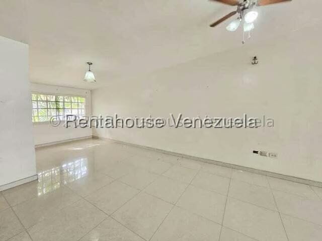 Townhouse (1 Nivel) en Venta en Villas Del Sol I, Aragua - 27