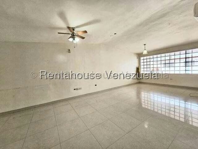 Townhouse (1 Nivel) en Venta en Villas Del Sol I, Aragua - 28